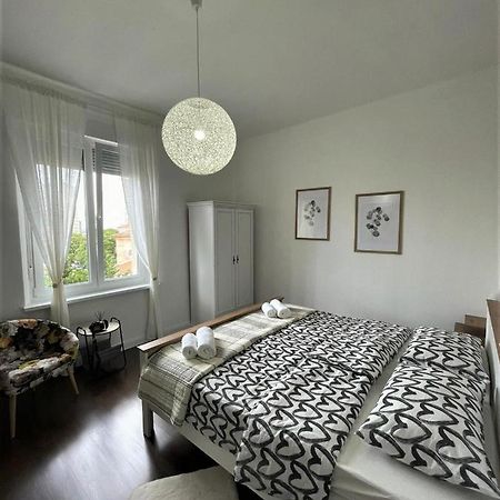 Sea Flower Apartment Rijeka Eksteriør billede