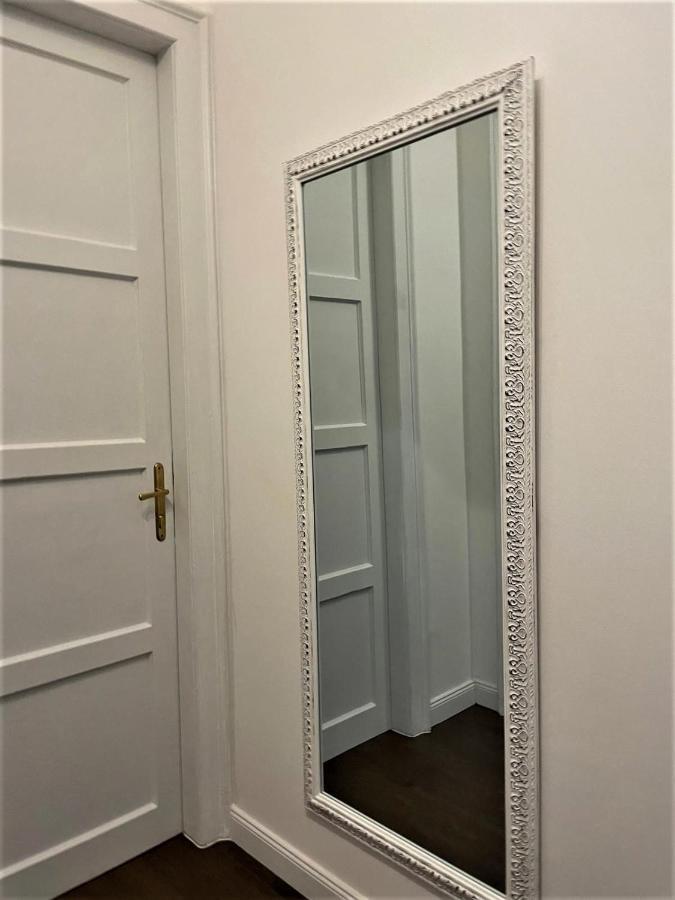 Sea Flower Apartment Rijeka Eksteriør billede